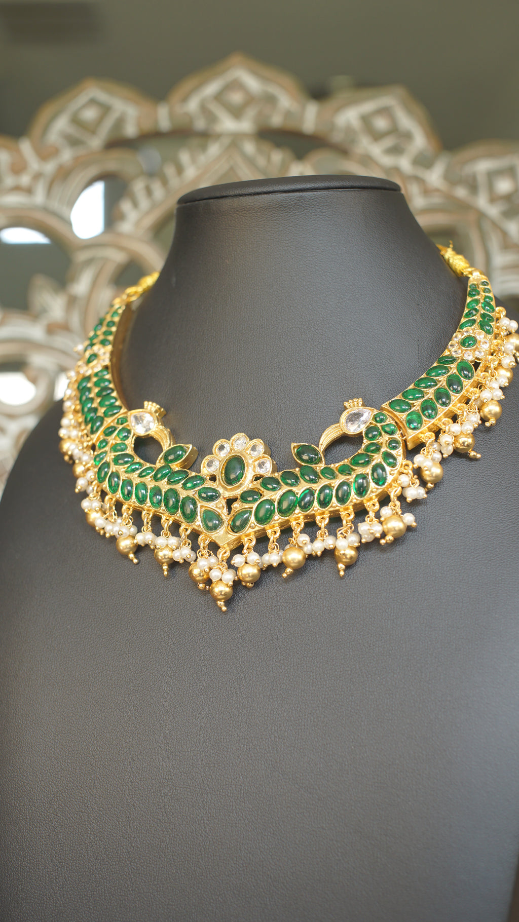 Emerald Green Kundan Choker Set with Pearl Drops