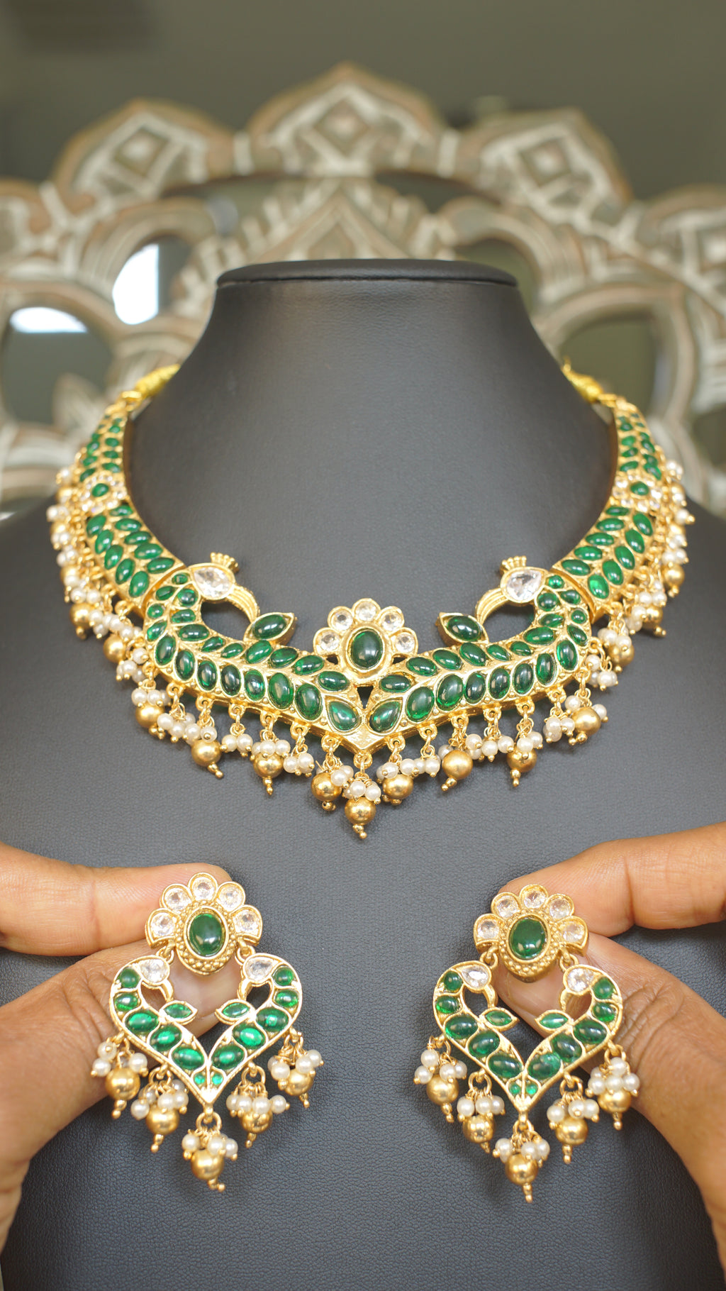 Emerald Green Kundan Choker Set with Pearl Drops